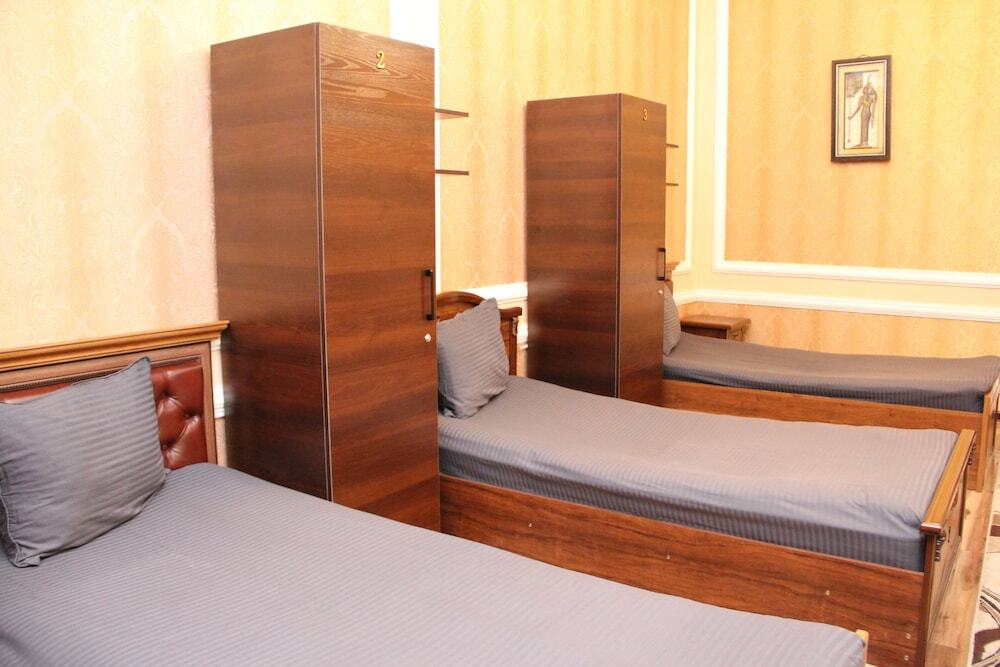 "Chinara" Guest House