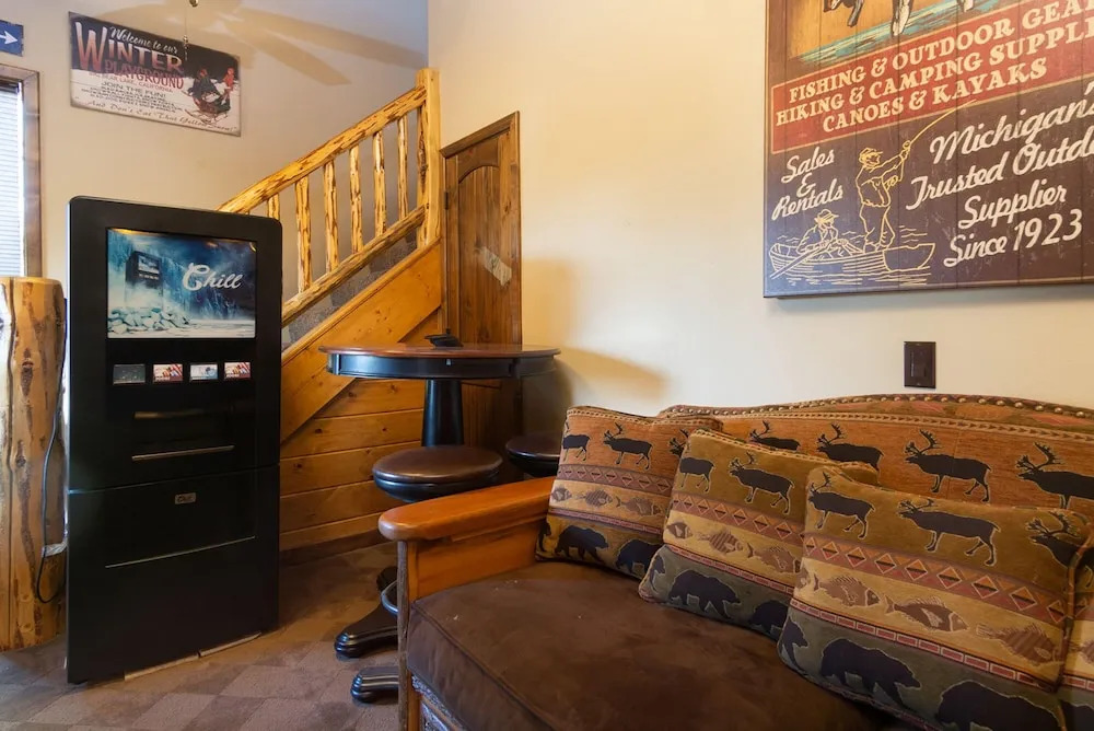 Luxury Lodge-1888 by Big Bear Vacations