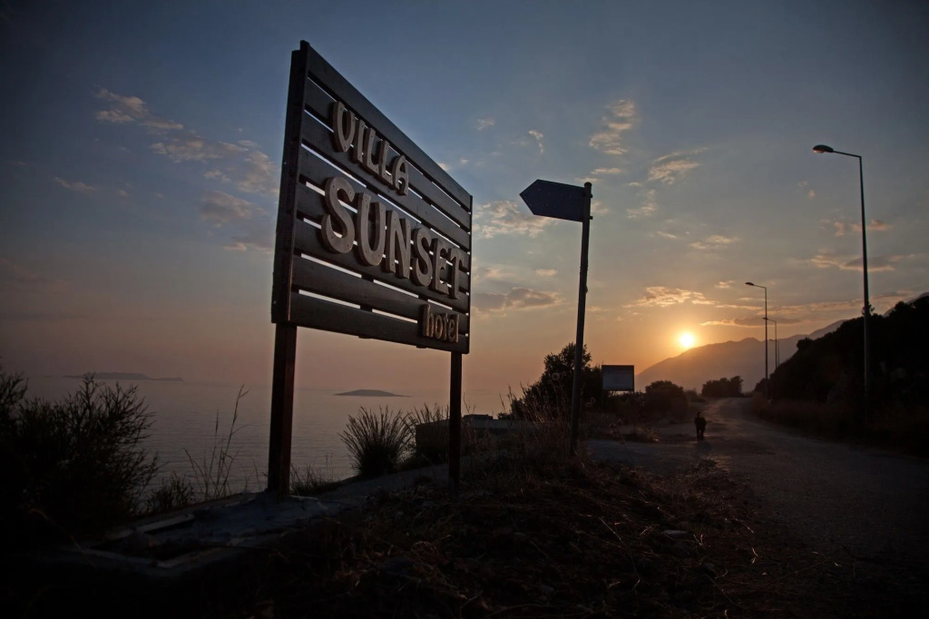 Sunset Villa Hotel