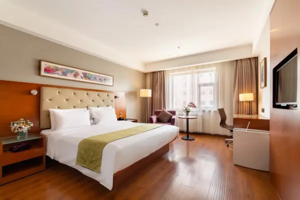 Ease Hotel Shenyang Palace Zhongjie Metro Station