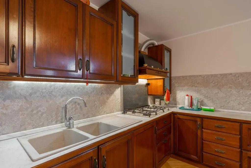 Intera villa ad uso esclusivo con 2 bagni 4 camere da letto,garage,giardino,area fitness,lavatrice,wifi