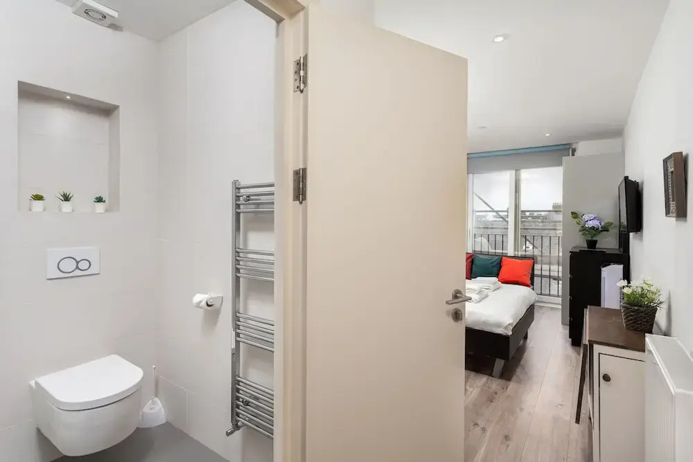 Studio Apartment  Central London