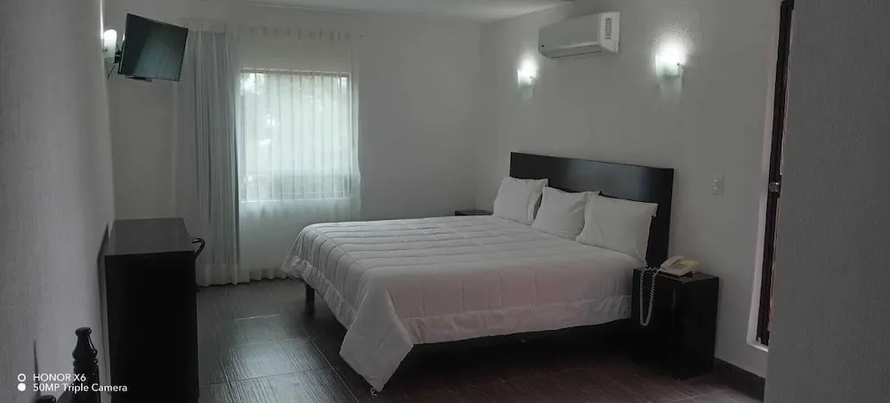 Hotel Punta Galeria