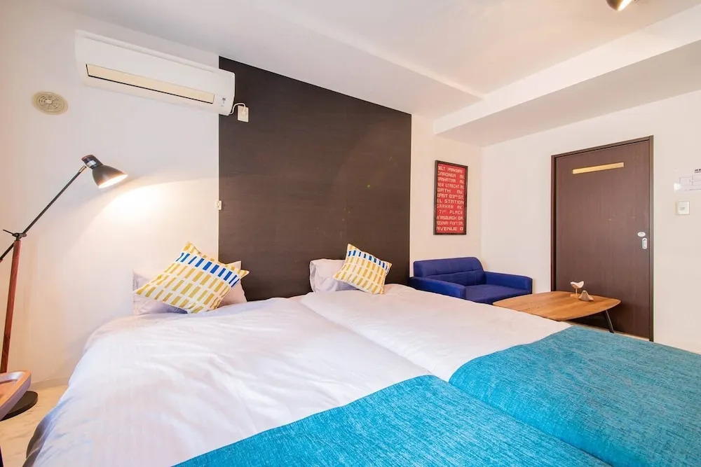 Blue Hotel Octa
