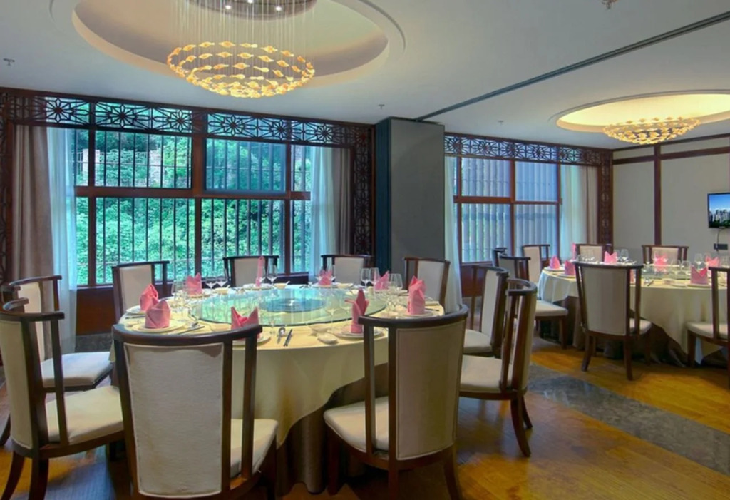 Dujiangyan Uvilla Resort  Culture