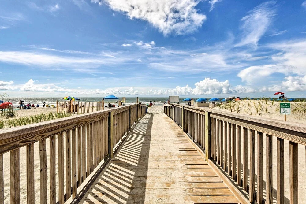 Top-floor Condo w/ Ocean Views in Hilton Head!