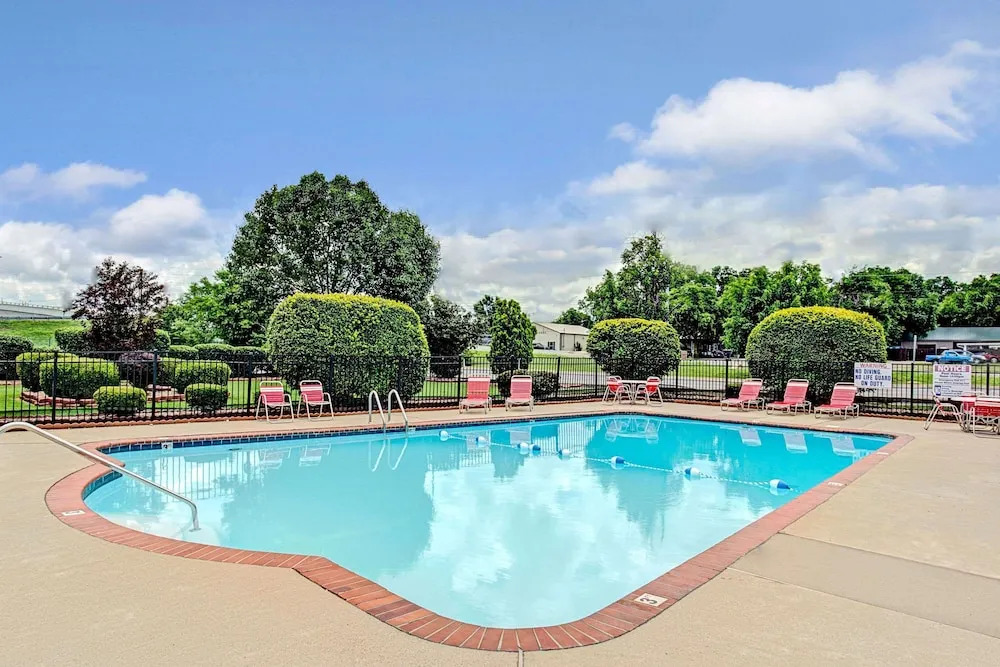 Ramada by Wyndham Murfreesboro