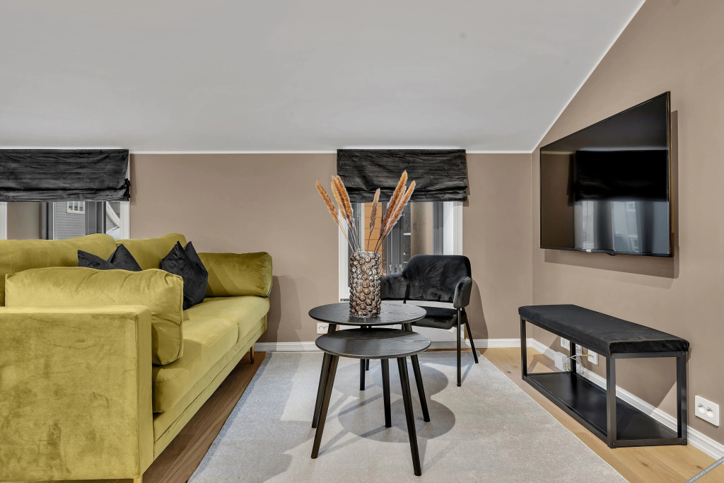 70 Degrees North City Apartments