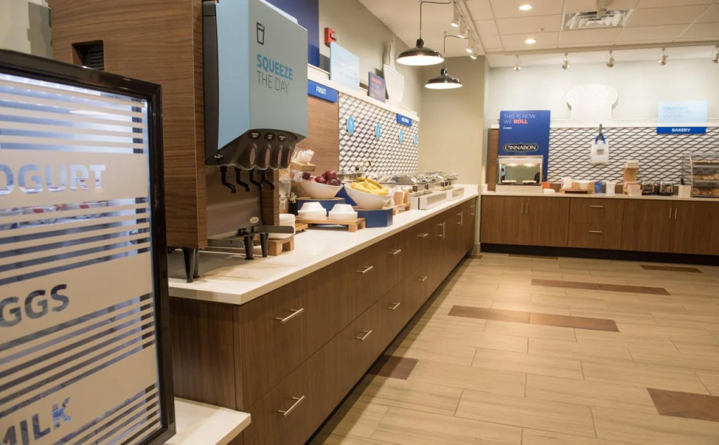Holiday Inn Express & Suites Merrillville by IHG
