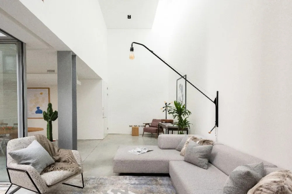The Chelsea Walk - Modern & Bright 3BDR House with Rooftop & Parking