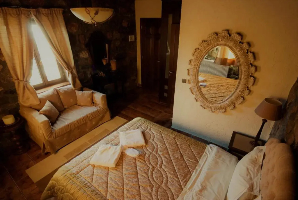 Luxurious Residence at the Village Square