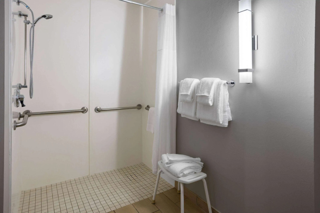 La Quinta Inn & Suites by Wyndham Mooresville