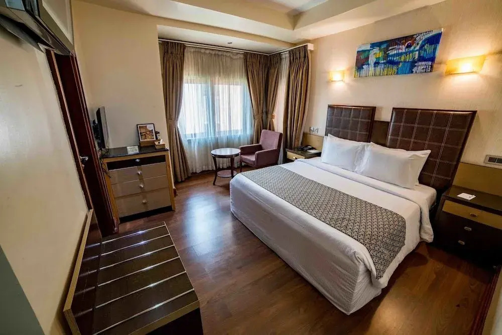 Alphaplus Apartments