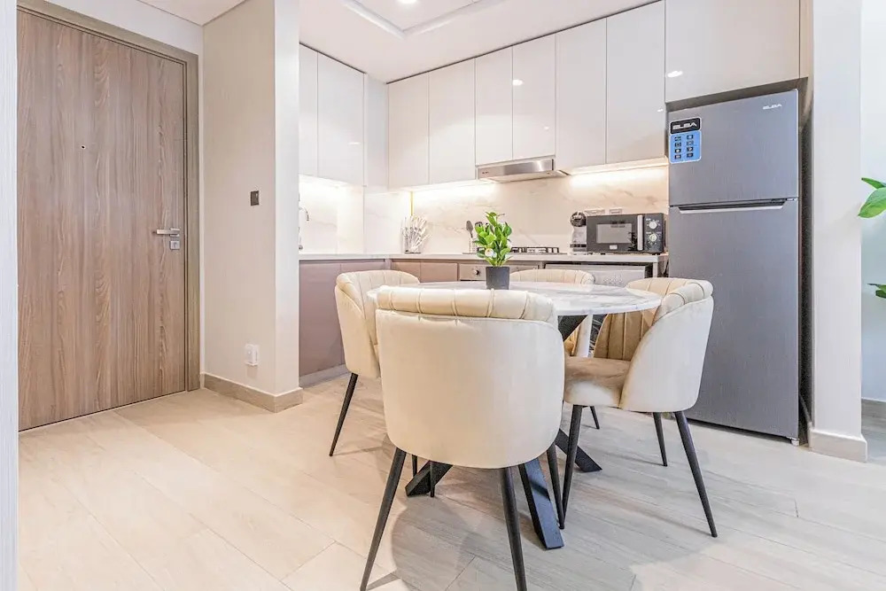 Luxurious 1BR Living in Azizi Riviera 39