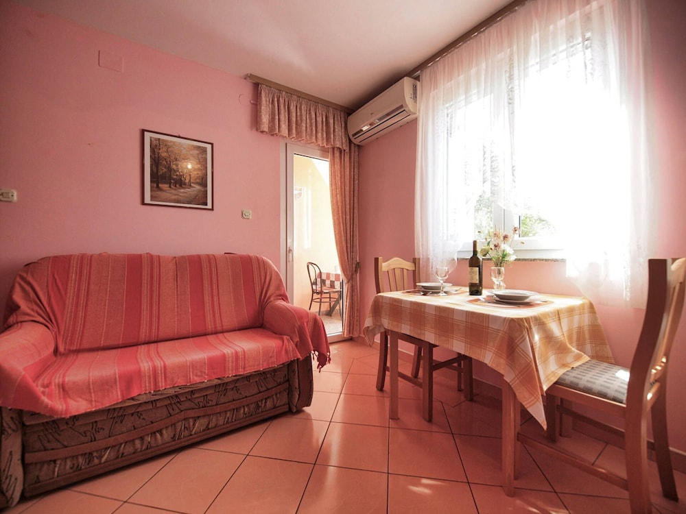 Apartments Vladimir