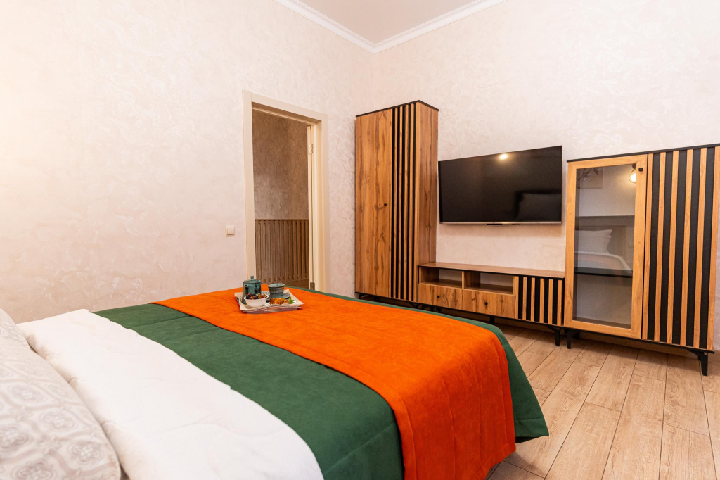 LetoApart на Мира 10