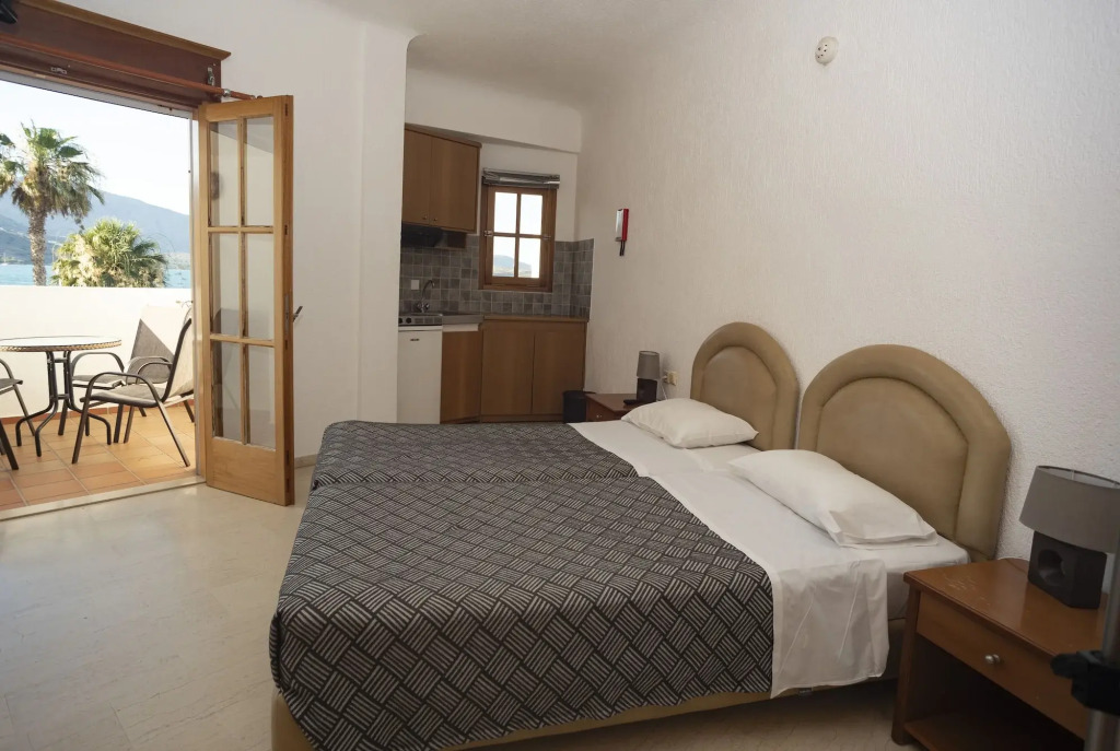 Elounda Alikes Suites & Studios