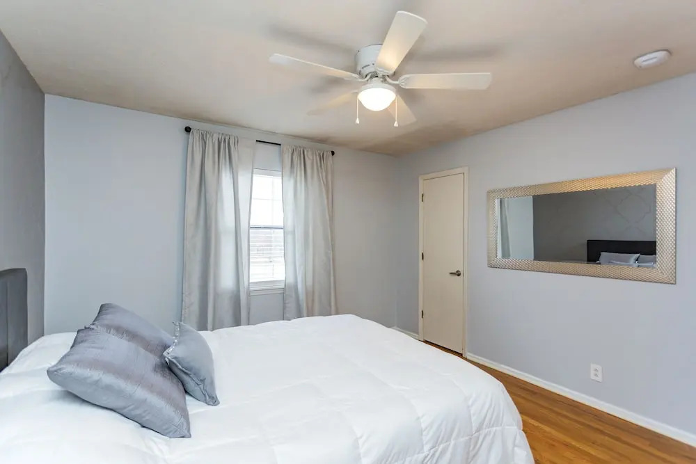 Nashville Chic | 10min from downtown!