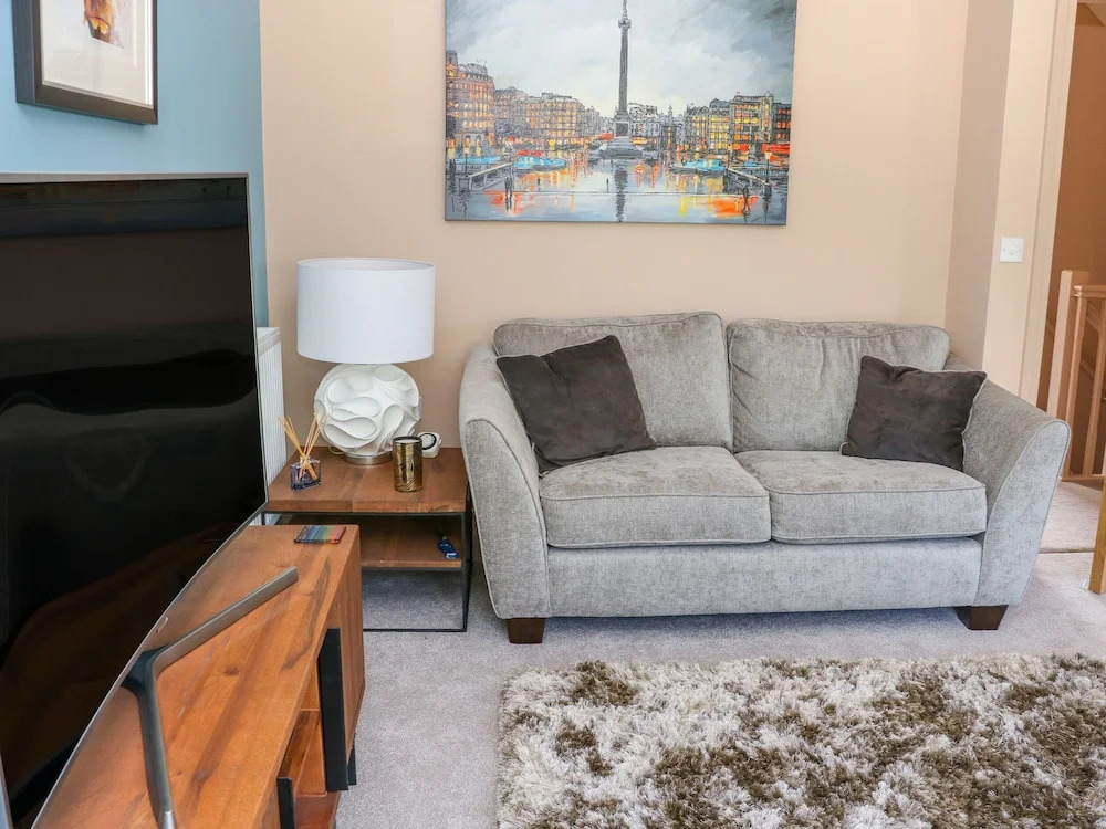 5 Oakfield Park