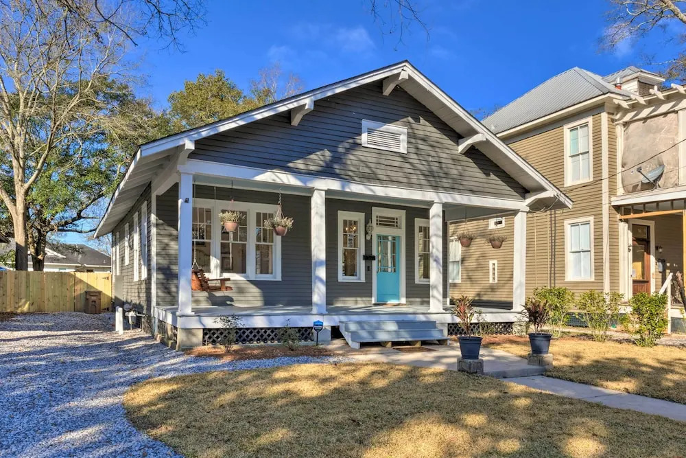 Renovated Historic Home w/ Yard: 2 Mi to Dtwn