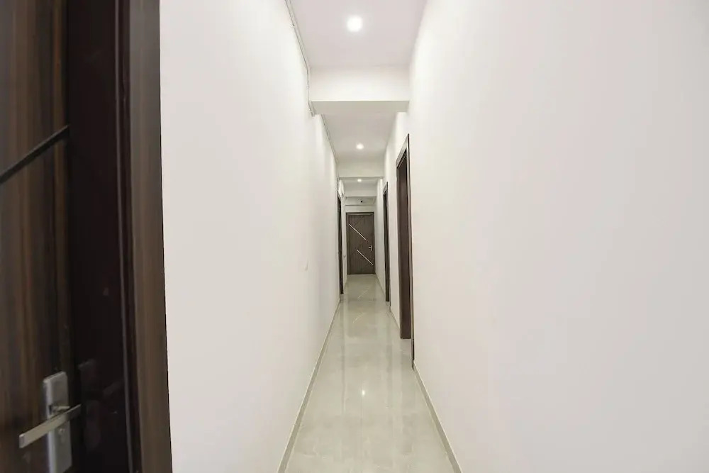 FabHotel Black Pepper- Nr. Batra Heart & Multispecialty Hospital Faridabad