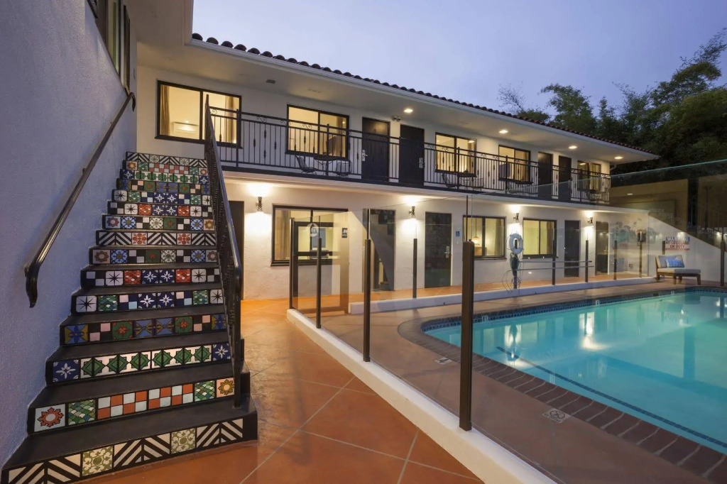 Blue Sands Inn, A Kirkwood Collection Hotel