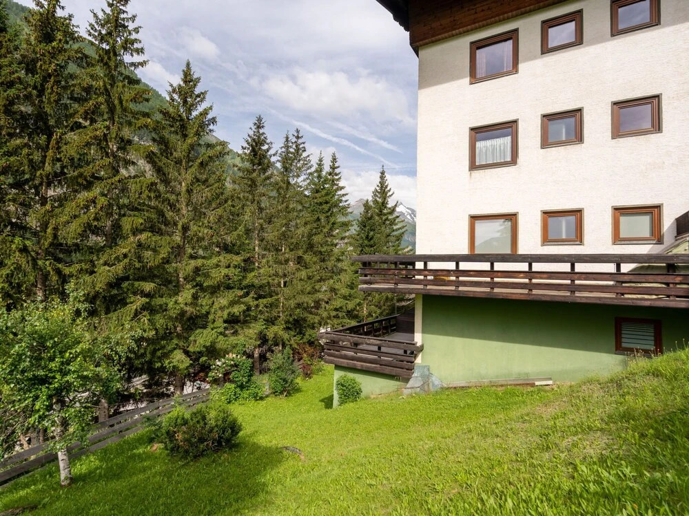 Glockner Hof in Hof With 1 Bedrooms and 1 5 Bathrooms