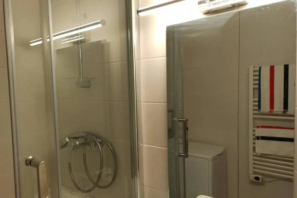 Appartement F2 proche des criques et thalasso