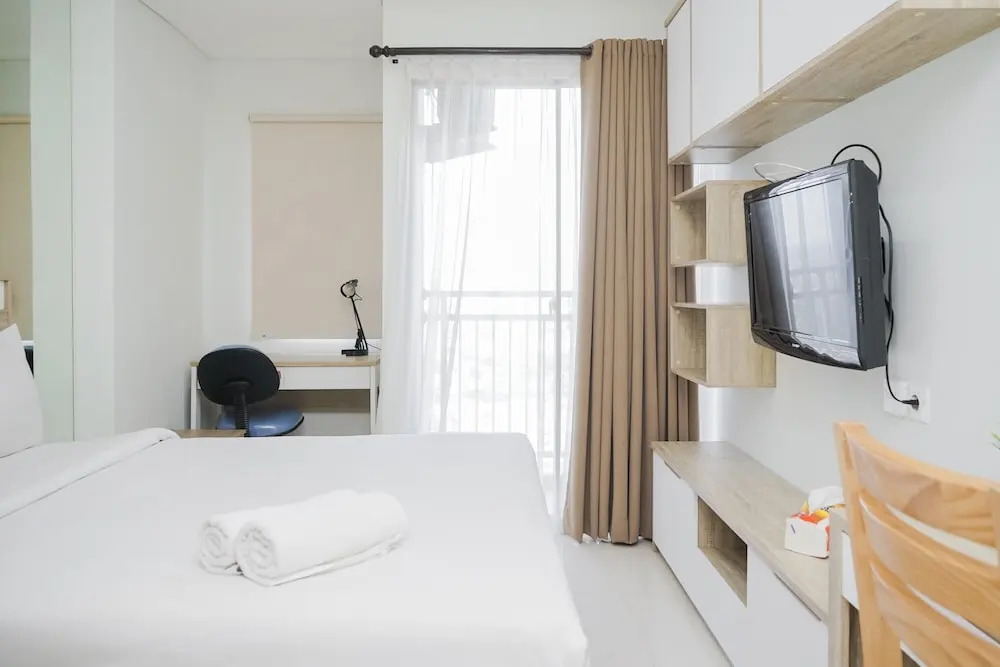 Comfortable Studio Apartment at Springwood Residence