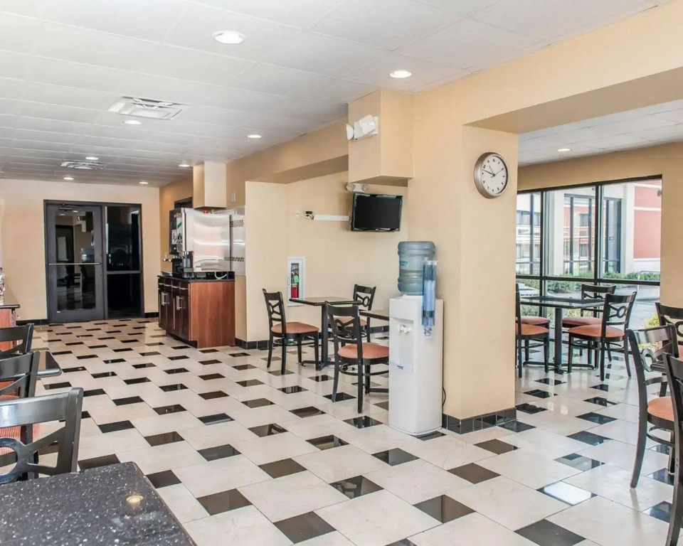 Quality Inn & Suites Mattoon South