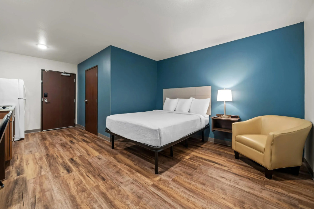 WoodSpring Suites Orlando East UCF