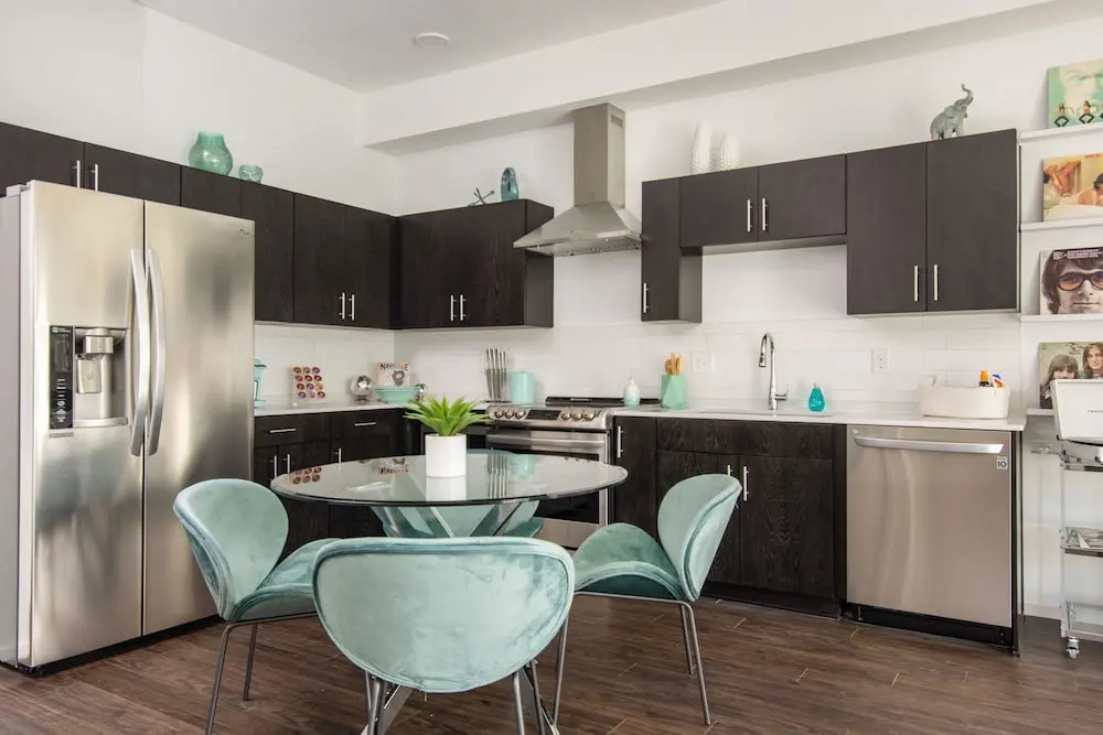 Lllume Music City Hideaway Pool & Gym 1 Bedroom Condo