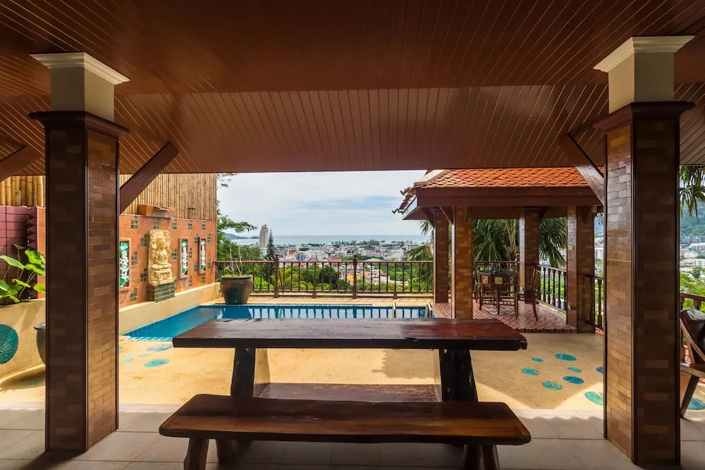 Hassippi Villa by Lofty