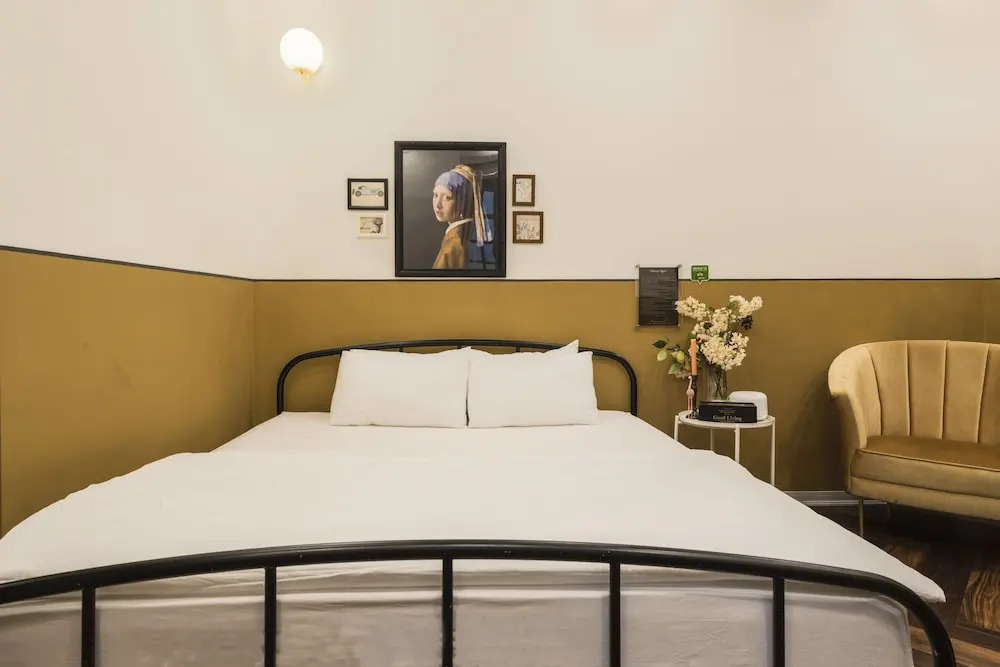 Chloe & Leo Homestay