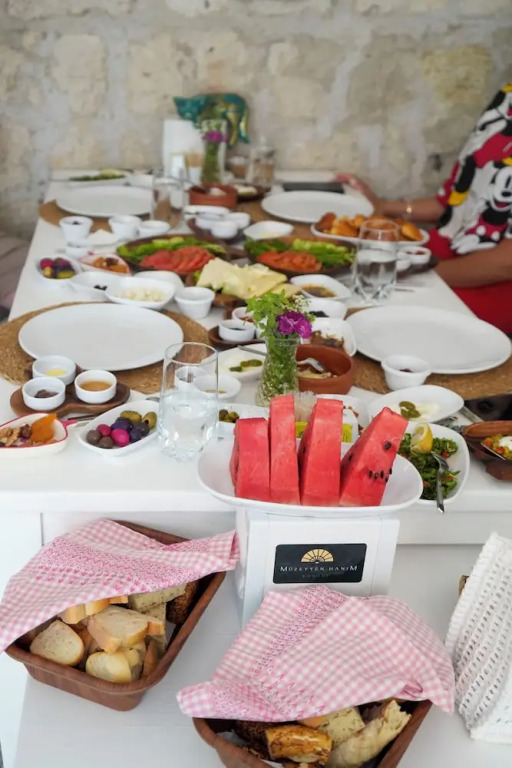 Müzeyyen Hanım Konağı Alaçatı