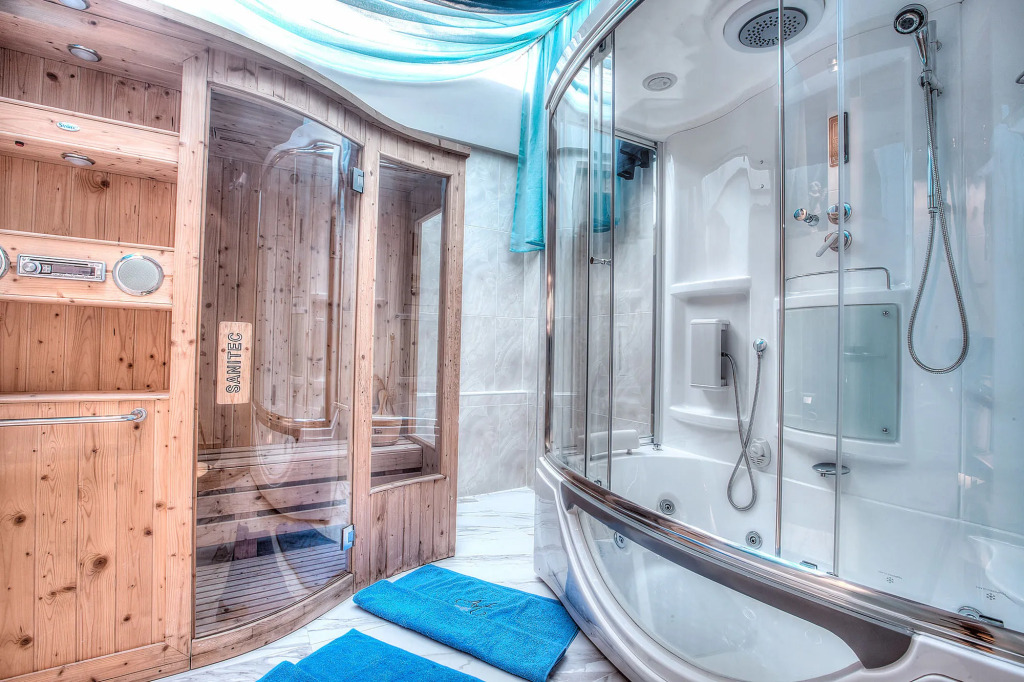 Alpha Luxury Suites