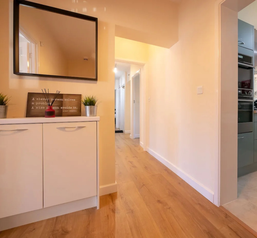 Unique Reading Apartment