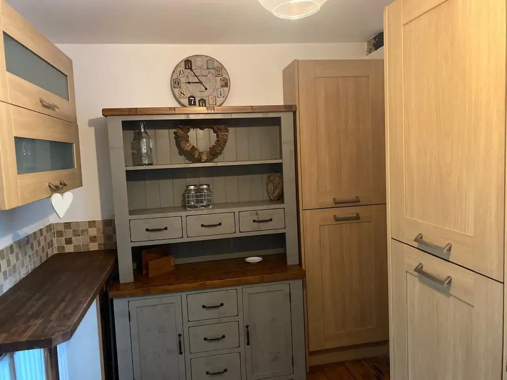 2-bed Cottage in in Welsh Valley Nr Swansea