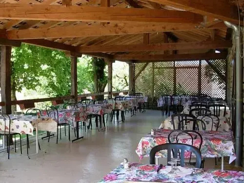 Hôtel Restaurant des Grottes