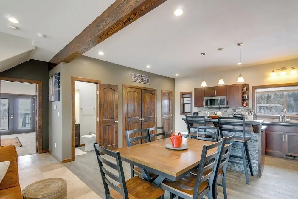 4 Mi to Hot Springs! Modern Mtn Home in Pagosa