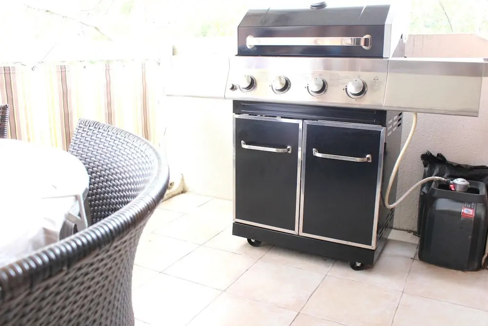Studio in Saint-raphaël, With Pool Access and Furnished Terrace - 5 km