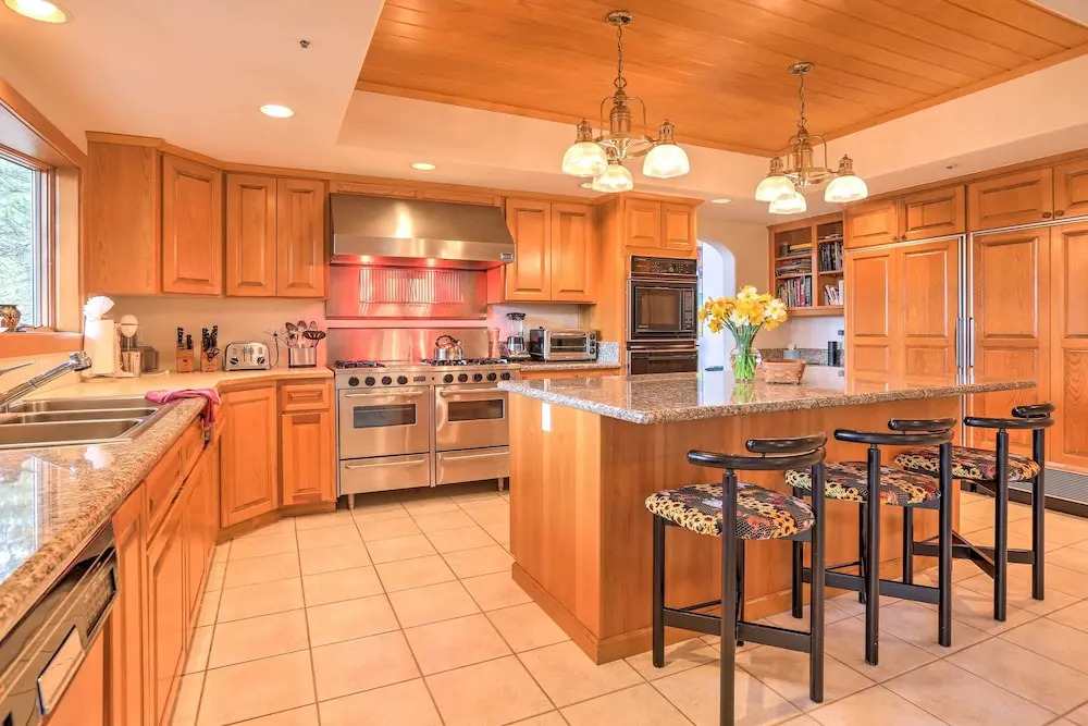 Mtn & Lake Views: Incline Village Ski Chalet