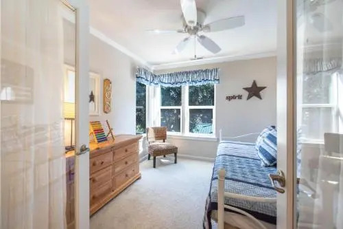 West Sail-River/Mt Vw-5BR/2.5B