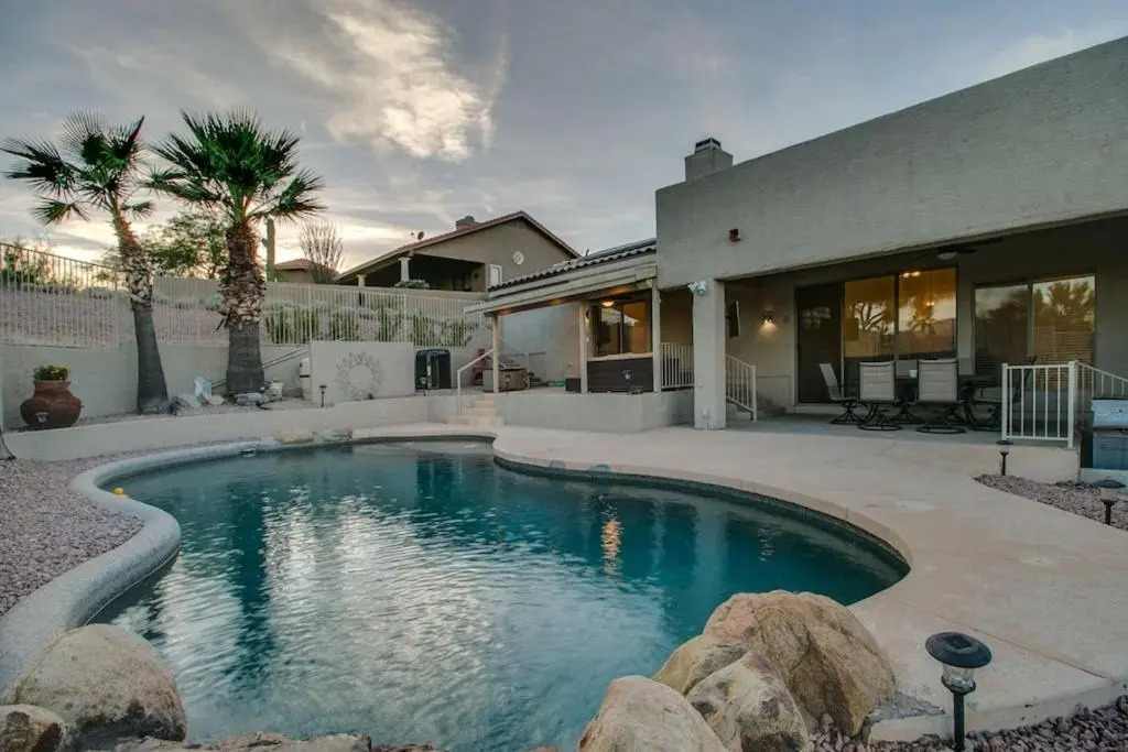 Breathtaking Views & Htd Pool in Fountain Hills!