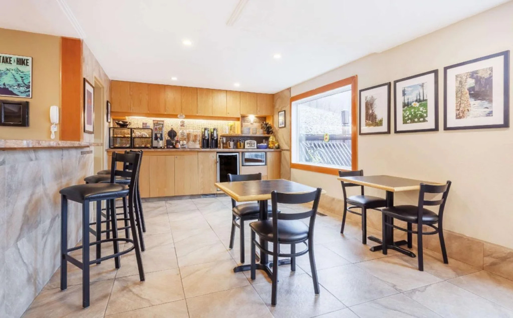 Fernie Fox Hotel