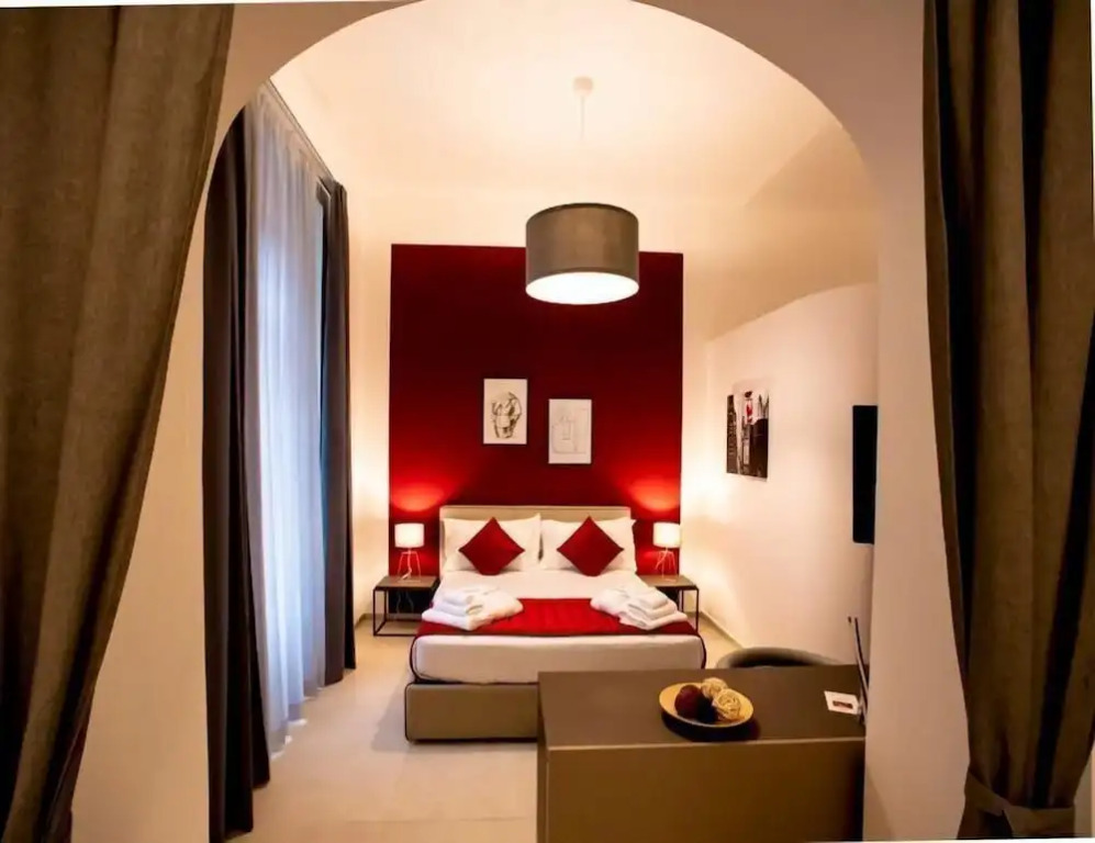 Bespoke Roma Suites