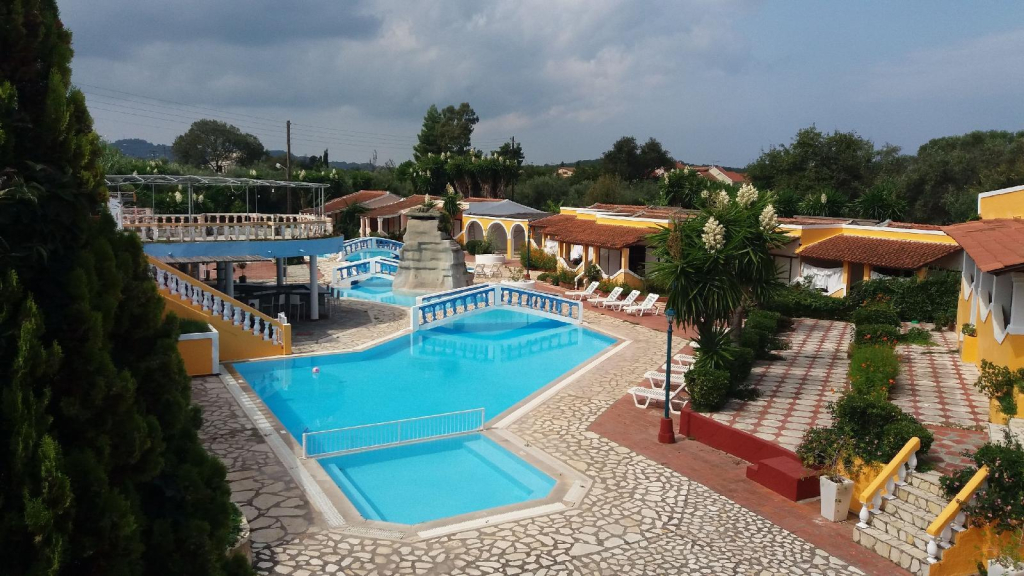Tsonas Apartments