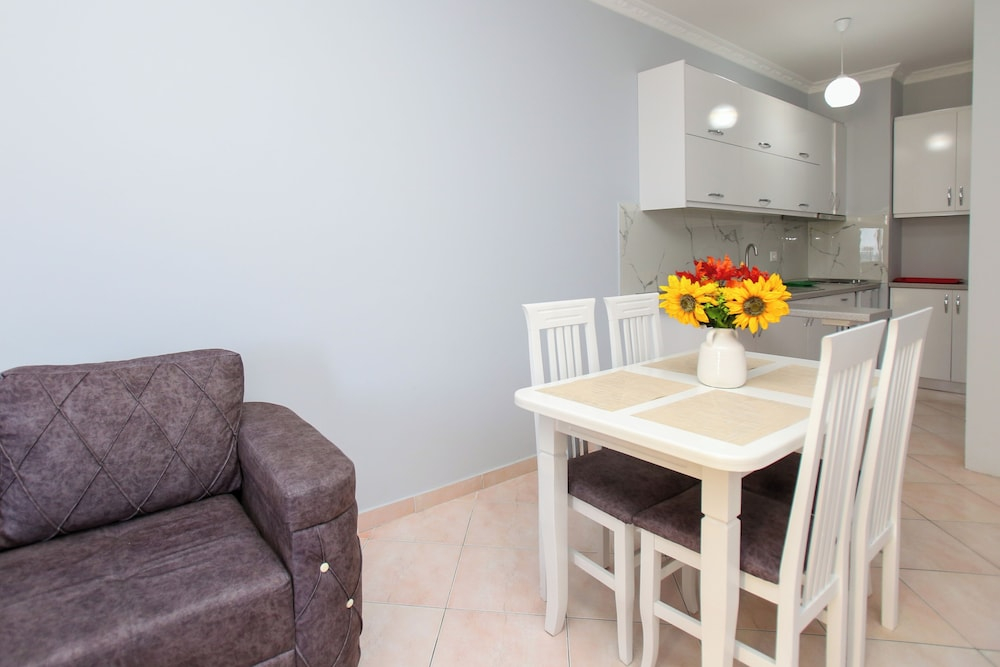 Sea View 1-bed Apartment in Vlore