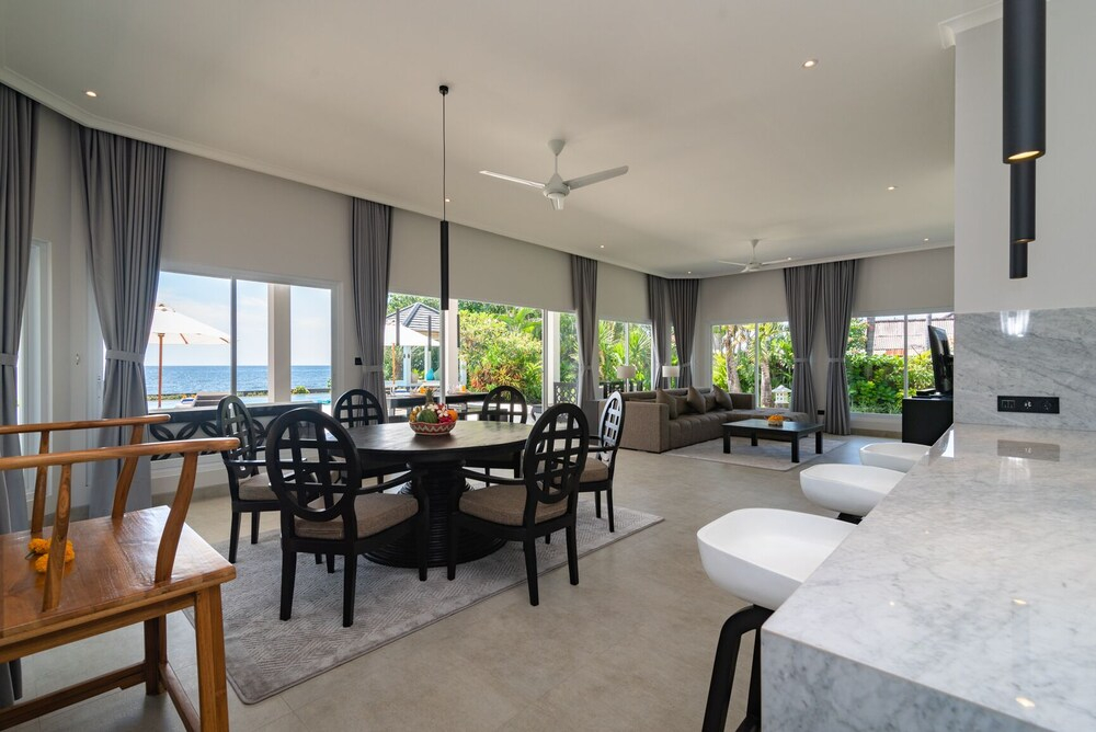 Villa Akasa Segara - The Ocean Feels Like Home