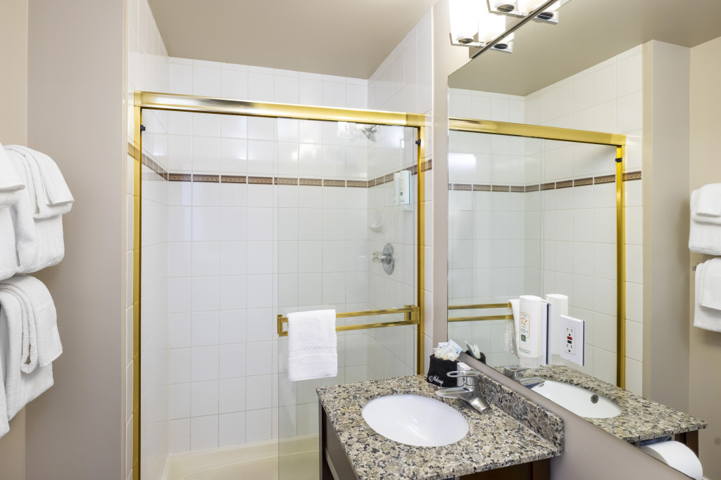 Quality Inn & Suites Downtown Vancouver